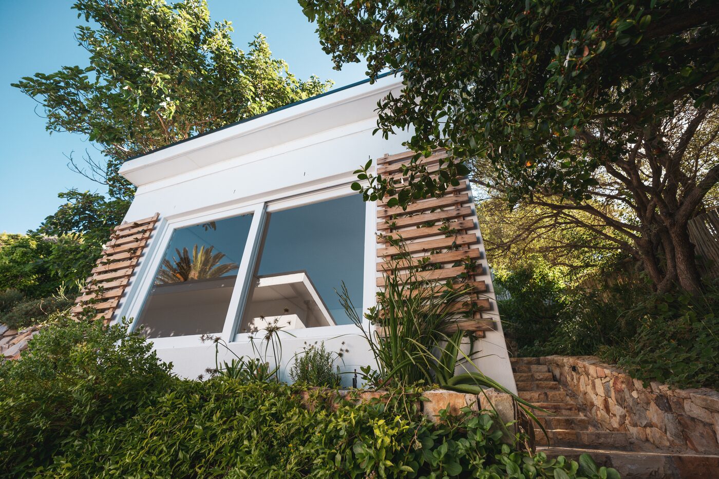 The stand-alone backyard studio